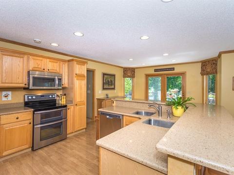 4252 Charles Rd, Duluth, MN 55803 photo 3