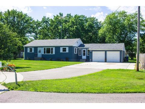 812 Chestnut Ct, Saint Cloud, MN 56303 photo 1