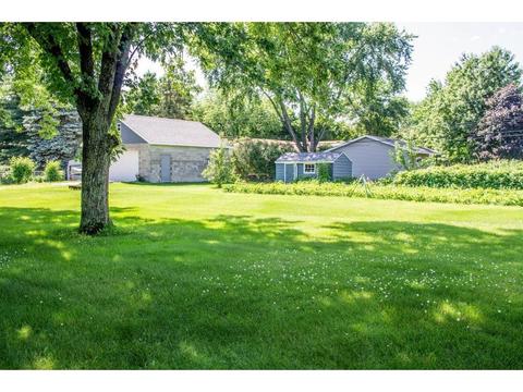 812 Chestnut Ct, Saint Cloud, MN 56303 photo 3