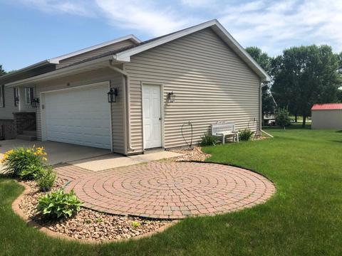 801 23rd St SE, Willmar, MN 56201 photo 3