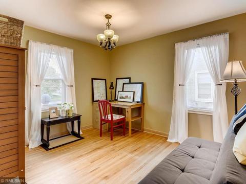 2137 3rd St E, Saint Paul, MN 55119 photo 9