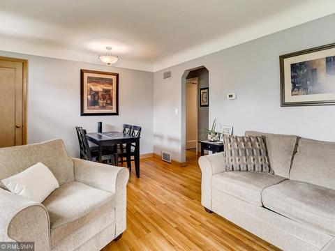 2137 3rd St E, Saint Paul, MN 55119 photo 3