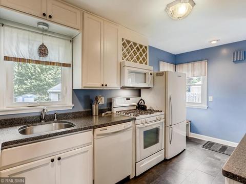 2137 3rd St E, Saint Paul, MN 55119 photo 7