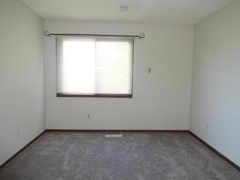 4503 Cinnamon Ridge Trl #A, Eagan, MN 55122 photo 7