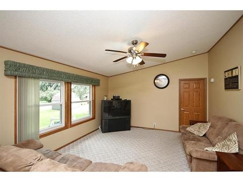 2011 11th St E, Glencoe, MN 55336 photo 10