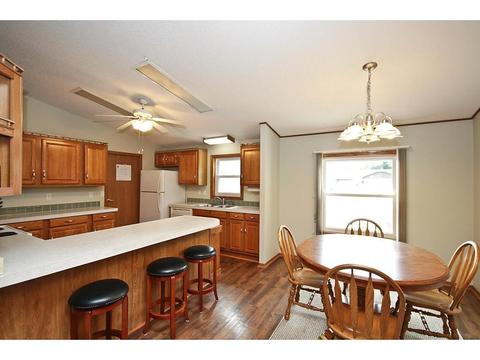 2011 11th St E, Glencoe, MN 55336 photo 5