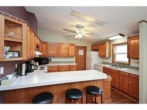 2011 11th St E, Glencoe, MN 55336 photo 6