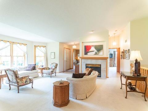 852 Ivy Ln, Eagan, MN 55123 photo 7