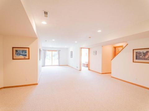852 Ivy Ln, Eagan, MN 55123 photo 24