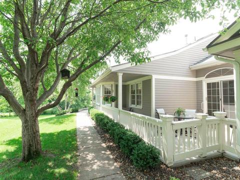 852 Ivy Ln, Eagan, MN 55123 photo 4