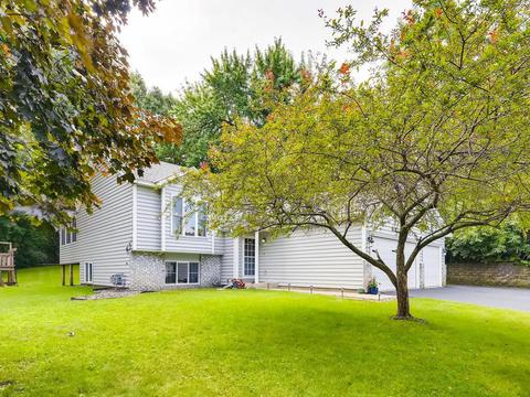 4196 Reading, Eagan, MN 55123 photo 2