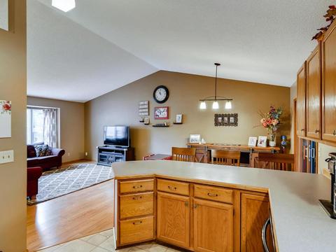 4196 Reading, Eagan, MN 55123 photo 5