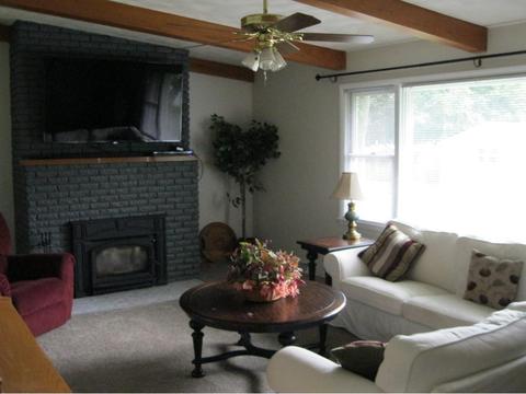 909 Pine Ave, Marshall, MN 56258 photo 6