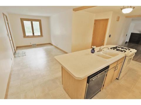 819 Home Pl, Faribault, MN 55021 photo 7