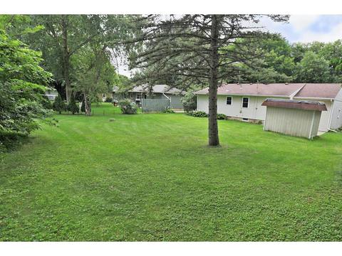 819 Home Pl, Faribault, MN 55021 photo 2