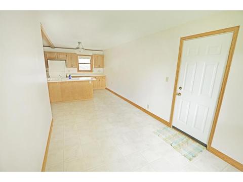 819 Home Pl, Faribault, MN 55021 photo 8