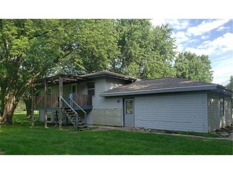 1773 17th St, Windom, MN 56101 photo 2