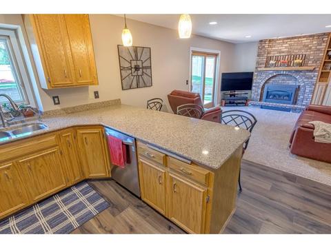 789 Sunset Dr, Eagan, MN 55123 photo 18