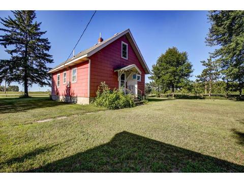 4546 32nd St SE, Saint Cloud, MN 56304 photo 1