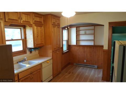 322 Becker Ave SE, Willmar, MN 56201 photo 7