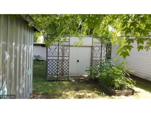 322 Becker Ave SE, Willmar, MN 56201 photo 24