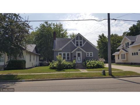 322 Becker Ave SE, Willmar, MN 56201 photo 2