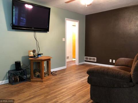 526 Morrison St, Mora, MN 55051 photo 4