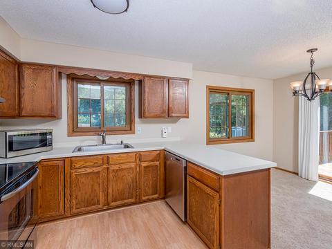 1836 Walnut Ln, Eagan, MN 55122 photo 10