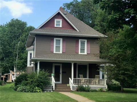 400 Walnut St, Marshall, MN 56258 photo 1