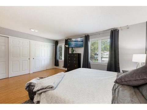 9850 Cavell Cir, Bloomington, MN 55438 photo 10
