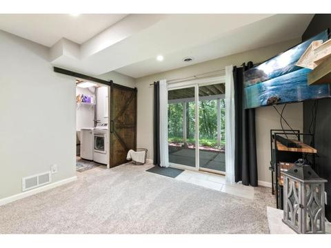 9850 Cavell Cir, Bloomington, MN 55438 photo 18