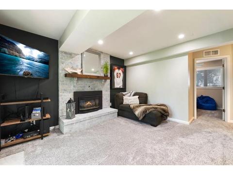 9850 Cavell Cir, Bloomington, MN 55438 photo 17
