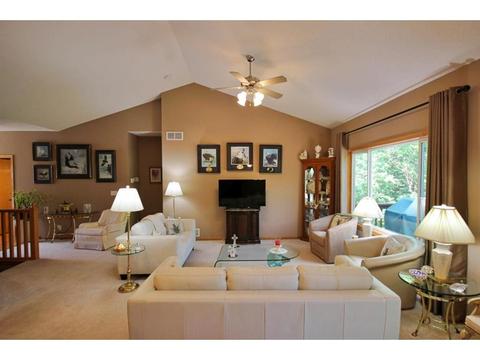 1537 Stonewood Ln, Eagan, MN 55122 photo 9