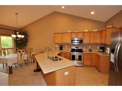 1537 Stonewood Ln, Eagan, MN 55122 photo 14