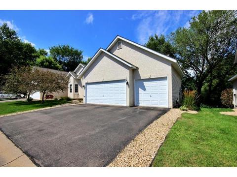 1537 Stonewood Ln, Eagan, MN 55122 photo 3