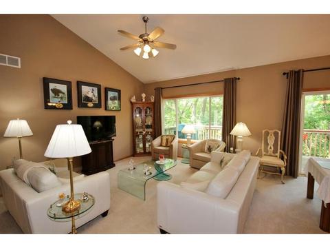 1537 Stonewood Ln, Eagan, MN 55122 photo 10