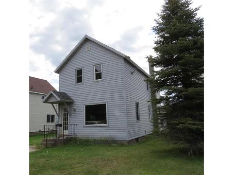 924 E Sheridan St, Ely, MN 55731 photo 1