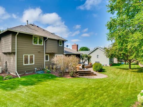 1571 Ashbury Ct, Eagan, MN 55122 photo 25