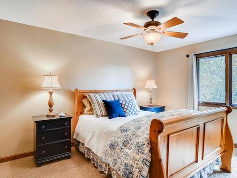 1571 Ashbury Ct, Eagan, MN 55122 photo 14