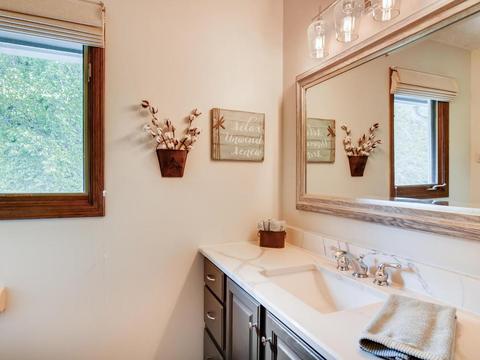 1571 Ashbury Ct, Eagan, MN 55122 photo 15