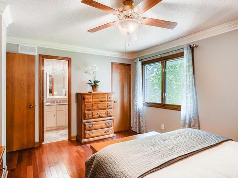 1571 Ashbury Ct, Eagan, MN 55122 photo 11