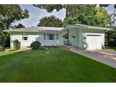 126 9th Ave SE, Faribault, MN 55021 photo 1