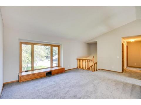 986 Ticonderoga Trl, Eagan, MN 55123 photo 5