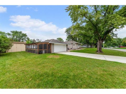 5901 Regent Ave N, Crystal, MN 55429 photo 2
