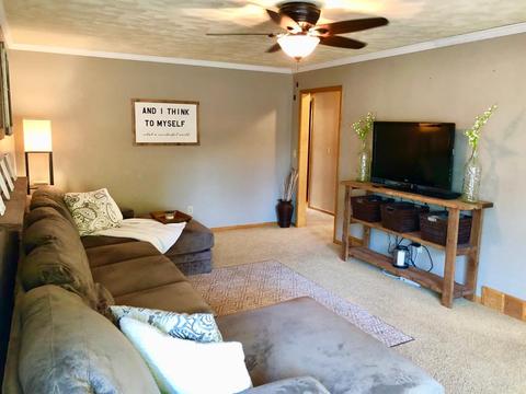 405 W Thomas Ave, Marshall, MN 56258 photo 6
