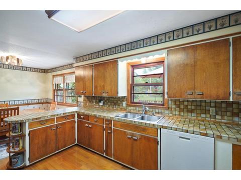 909 5th St E, Northfield, MN 55057 photo 15