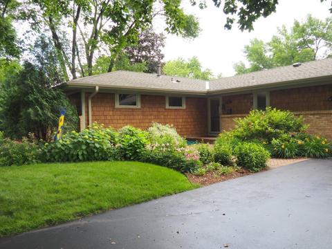 800 E 101st St, Bloomington, MN 55420 photo 38