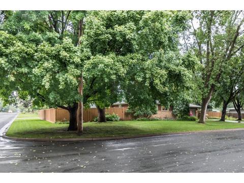 800 E 101st St, Bloomington, MN 55420 photo 2
