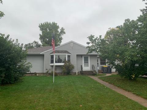 440 S 10th St, La Crescent, MN 55947 photo 1