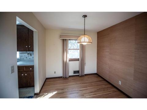 8719 Beard Rd, Bloomington, MN 55431 photo 5